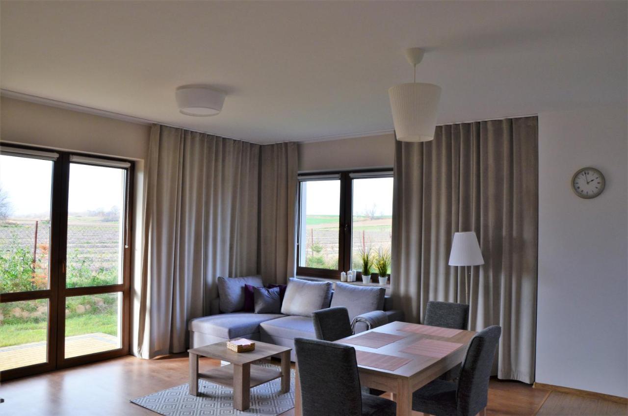 Komfort Apartament นาเวงชูฟ ภายนอก รูปภาพ